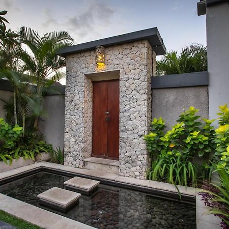 Villa Nadya Seminyak Esterno foto