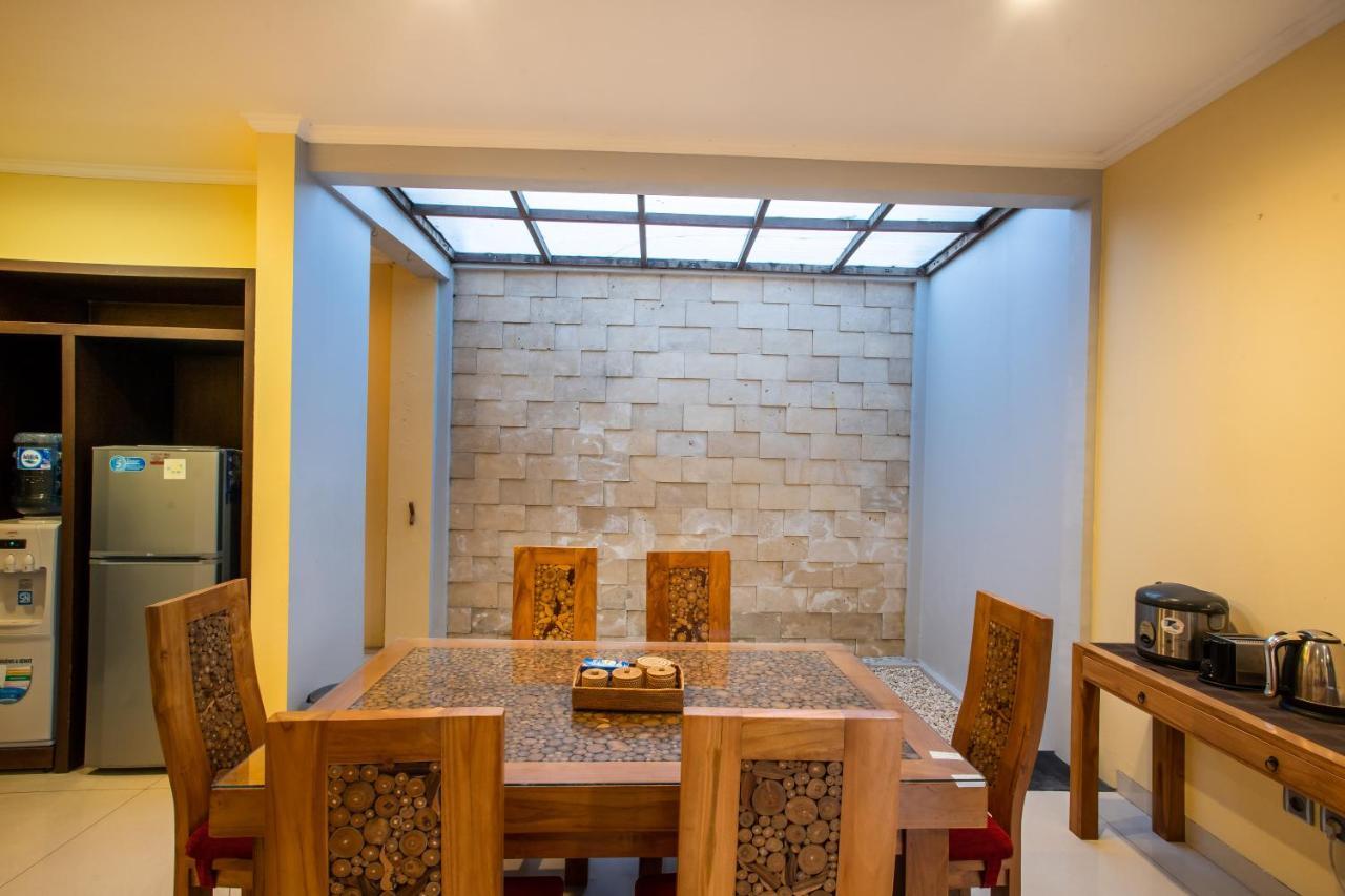 Villa Nadya Seminyak Esterno foto
