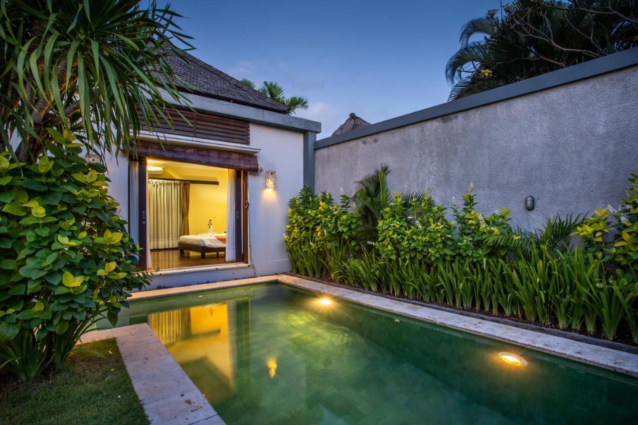 Villa Nadya Seminyak Esterno foto